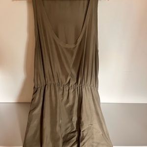 Beautiful vintage olive silk dress - Banana republic